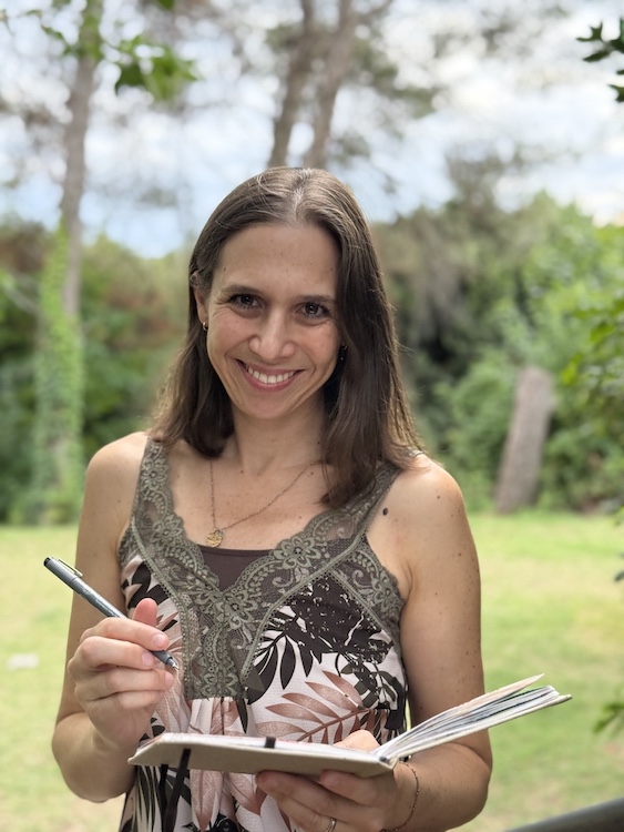 Barbara Baumann mit Sketchbook